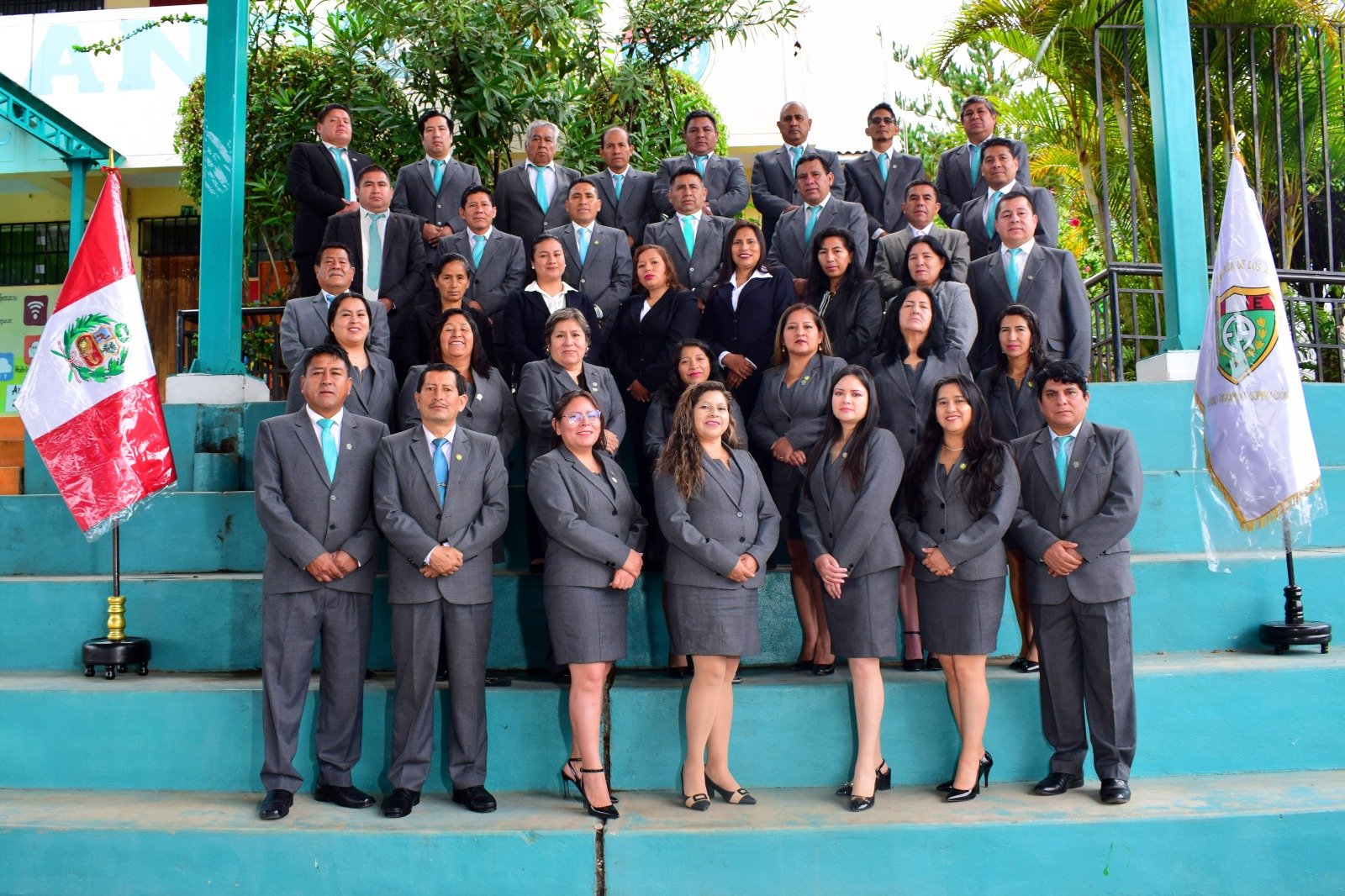 Personal directivo, docentes, auxiliares y administrativos