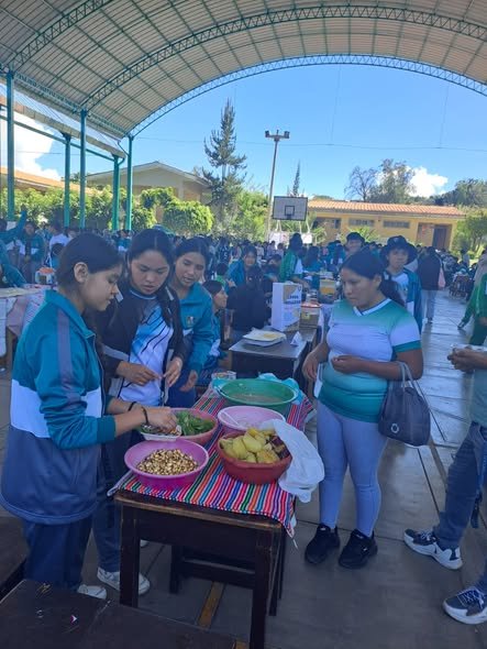 ESMERALDA DE LOS ANDES CONQUISTÓ PALADARES CON IMPACTANTE “EXPOFERIA DE PLATOS TÍPICOS 2026”
